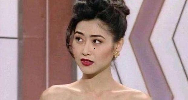 娱乐圈女星吃瓜日常番外,揭秘吃瓜日常番外篇